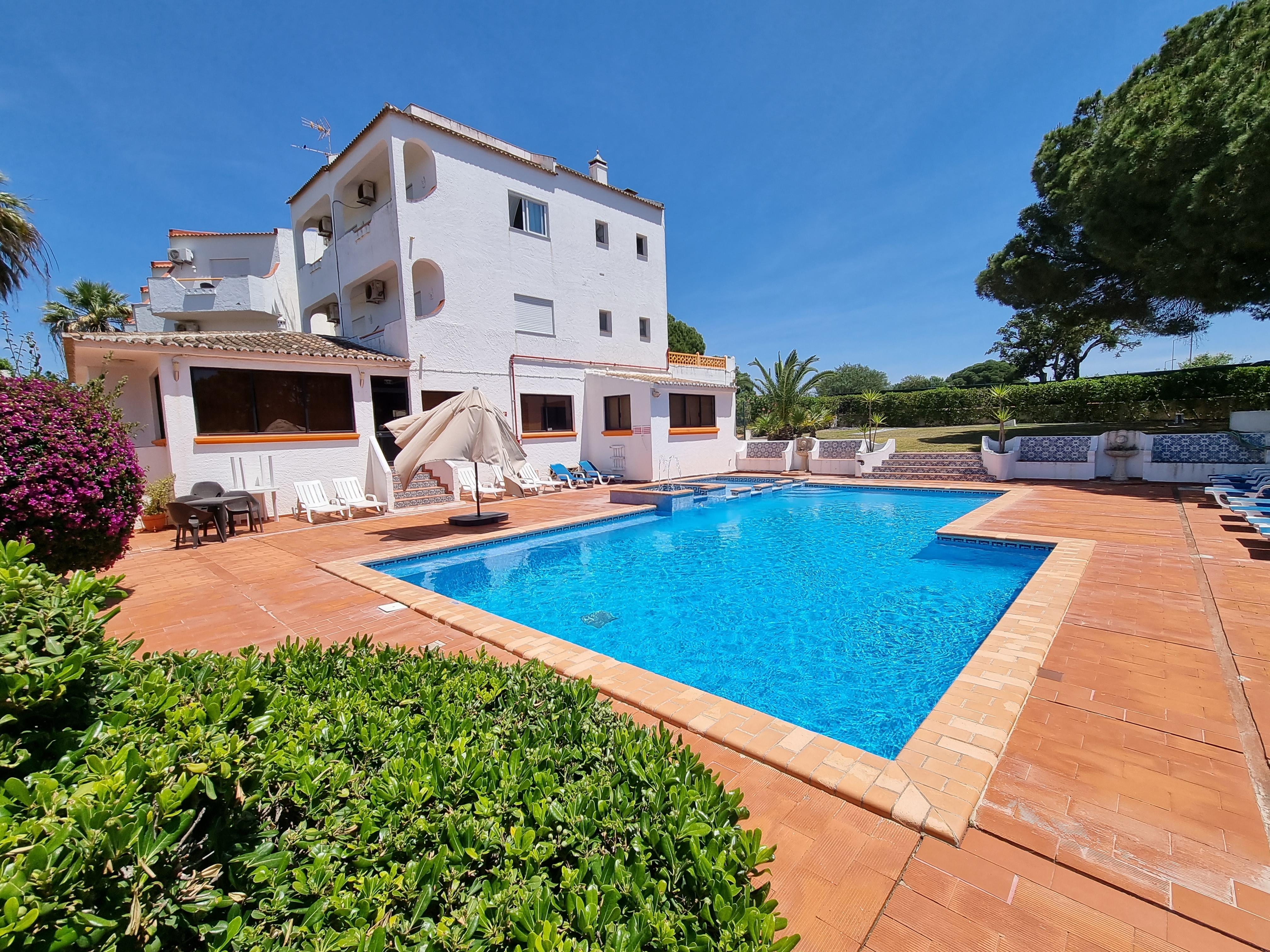 Apartamentos Turisticos Gida By Umbral Quarteira Exterior photo