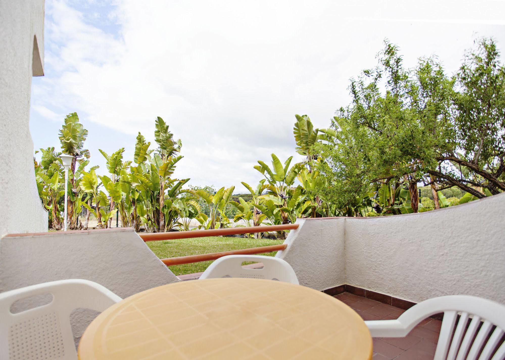 Apartamentos Turisticos Gida By Umbral Quarteira Exterior photo